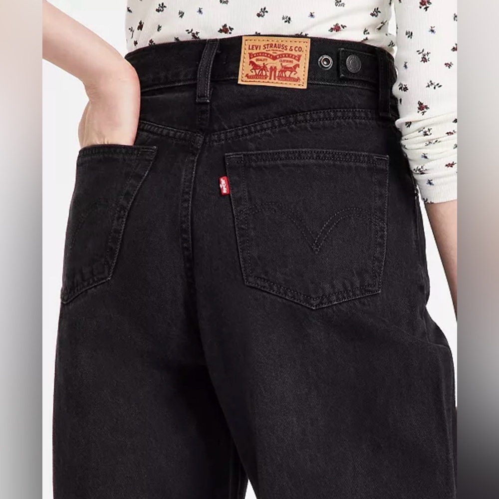 Levi's Women's Cinch-Waist Lightweight Baggy Jeans in Capturing Moments